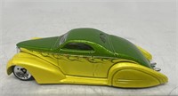Hot Wheels 38 Ford Swoop Coupe Green Yellow 1/64