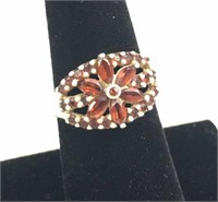 925 Silver Garnet Flower Ring