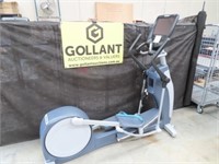 Precor 885 EFX Elliptical Crosstrainer