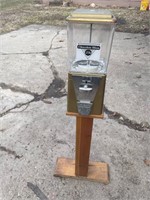 Vintage Oak Gumball/ Mint Machine .25 on Stand