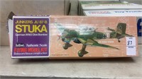 Guillows authentic scale, flying model kit