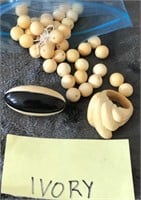 Q - LOT OF VINTAGE IVORY BEADS & RING (N15)