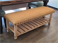 ACCENT BENCH