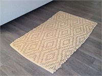 ACCENT RUG