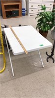 Fold up table