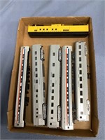 6 Train Cars
