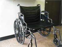 Invacare Tracer IV 24" Bariatric Wheelchair~excell