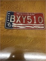 1976 vintage Michigan license plate