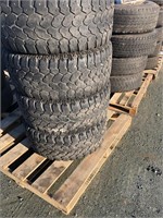 Pallet of 4 Tires with Rims + Caps