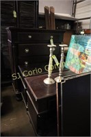 Bedroom set with dresser, 2 night tables, bed and