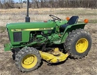 JD 750 FWA Tractor, New Tires, 2040Hrs