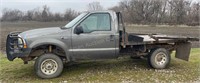 2004 Ford F-250 Super Duty w/ Bale Bed