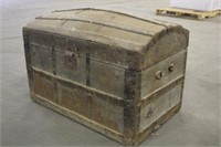Vintage Trunk, Approx 36"x21"x24"