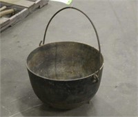 Vintage Cast Iron Pot