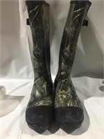 Men's Realtree Edge Rubber Boots size 10D