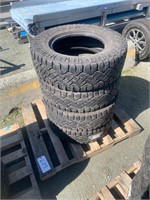 Pallet of 4 Tires