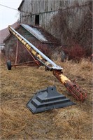 WESTFIELD 10" X 40' PTO AUGER WITH HOPPER BOOT