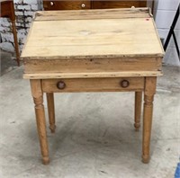 36 x 29 x 22 white washed desk with drawer