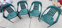 V - LOT OF 4 PATIO CHAIRS (G61)