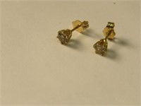 14k yellow gold Diamond Earrings .50cttw
