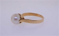 14K yellow gold pearl ring, size 7 1/4