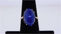 Unmarked yellow gold blue lapis ring, size 7