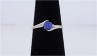 10K white gold Lindy star ring, size 6