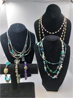 Stones & Beads Necklaces & Bracelets