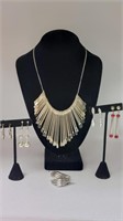 Liz Claiborne Necklace & 5 Pairs of Earrings