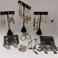 Lot of Gold & Silver Toned Earings