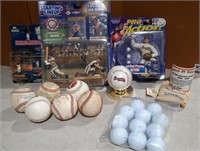 Lot of Baseball items .(3W4G)