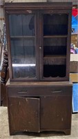 Vintage/Antique Rockford Republic No 320 Cabinet