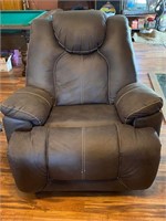 Like New Large Recliner
