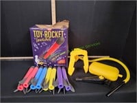 Toy Rocket Launcher Soars up to 100ft