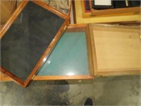LOT OF USED DISPLAY FRAMES