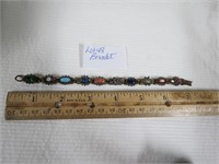 Multi colored settings in this bracelet