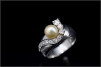 Pearl & diamond set 18ct white gold ring