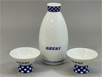Ozeki Porcelian Sake Bottle w/ 2 Cups 4 3/4" Tall