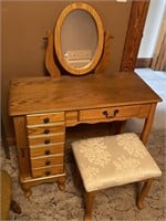 OAK vanity with stool