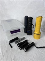 TOTE with Big Lot of Flashlights