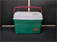 Rubbermaid Personal Lunch Cooler