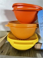 Tupperware 3-piece bowl set