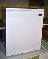 Magic Chef 5 cubic foot chest freezer with Oatey d