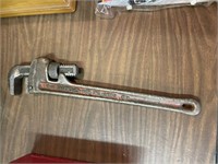 18 iNch Pipe wrench