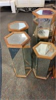 4 Mirrored Pedestals