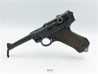 Luger 1940 9mm pistol