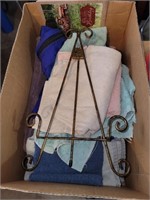 Estate Lot: Towels, Plate Stand, more (garage)