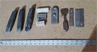 Razor knives with replacement blades (Garage)