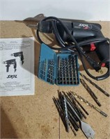 Skil 3/8" drill with bits (Garage)