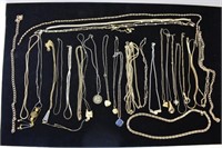 LOT OF 25 PCS ASSORTED GOLD TONE JEWELRY